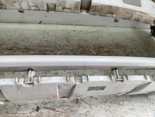 BRANIK PREDNJA STRANA JEEP GRAND CHEROKEE WK2 SRT REDIZAJN 17-