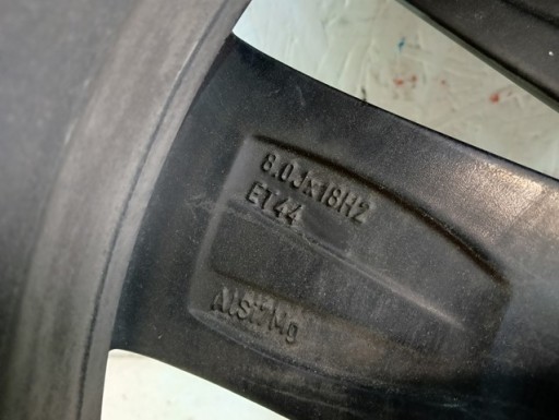 ALUMINIJSKA FELGA SKODA SUPERB III 3 3V 18X8J ET44 5X112