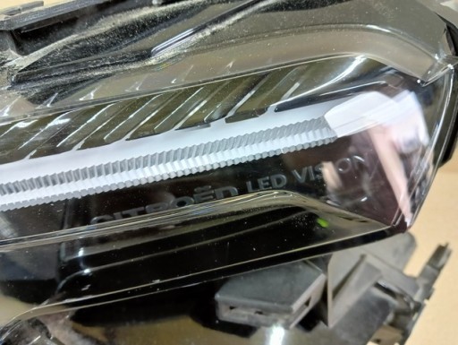 LAMPA FAR LIJEVA STRANA FULL LED CITROEN C5 AIRCROSS REDIZAJN 22- LAMPA FAR LIJEVA STRANA FULL LED CITROEN C5 AIRCROSS REDIZAJN 22-