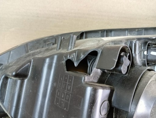 LAMPA FAR DESNA STRANA RENAULT SCENIC IV 4 16- LAMPA FAR DESNA STRANA RENAULT SCENIC IV 4 16-