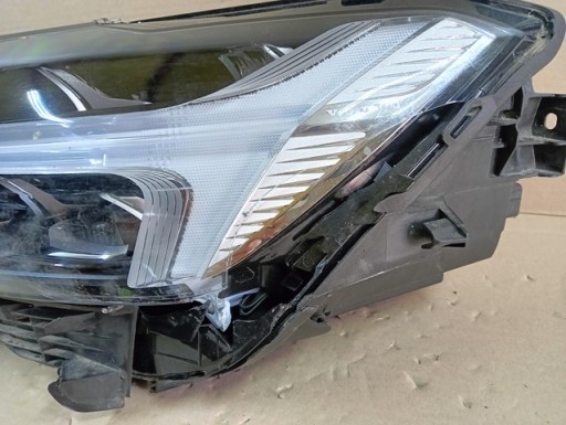 LAMPA FAR LIJEVA STRANA FULL LED VOLVO XC60 XC-60 II 2 REDIZAJN 22- LAMPA FAR LIJEVA STRANA FULL LED VOLVO XC60 XC-60 II 2 REDIZAJN 22-