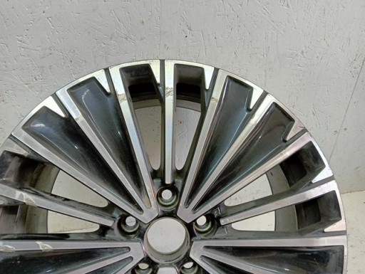 ALUMINIJSKA FELGA VW TIGUAN III 3 18X7.5J ET40 5X112 ALUMINIJSKA FELGA VW TIGUAN III 3 18X7.5J ET40 5X112