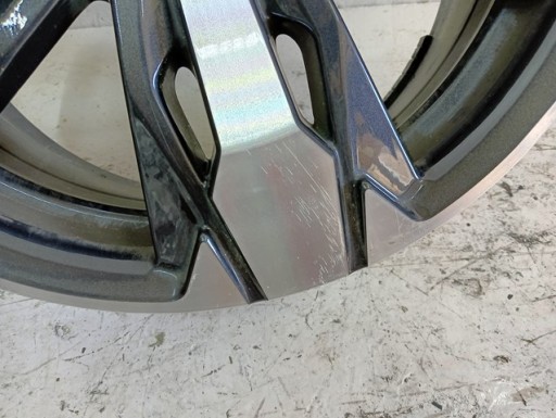 ALUMINIJSKA FELGA PEUGEOT 3008 5008 II 2 18X7.5J ET49 5X108 ALUMINIJSKA FELGA PEUGEOT 3008 5008 II 2 18X7.5J ET49 5X108