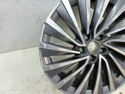 ALUMINIJSKA FELGA SKODA SUPERB IV 4 3P 18X8J ET44 3P0601025F 5X112 ALUMINIJSKA FELGA SKODA SUPERB IV 4 3P 18X8J ET44 3P0601025F 5X112
