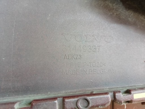 BRANIK ZADNJI BOČNI DIO DESNA STRANA VOLVO XC40 XC-40 II 2 17- BRANIK ZADNJI BOČNI DIO DESNA STRANA VOLVO XC40 XC-40 II 2 17-