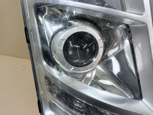 LAMPA FAR DESNA STRANA BI-XENON VOLVO FH4 13-
