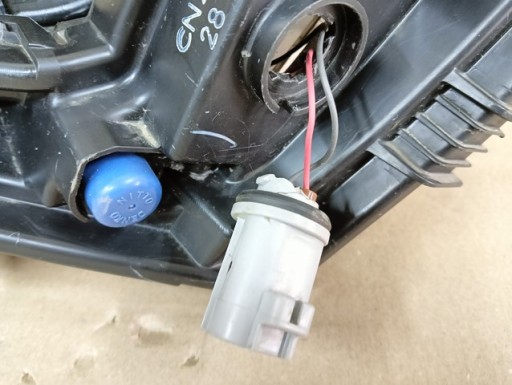 MREŽICA BRANIKA PREDNJA STRANA DESNA MAGLENKA DRL SUZUKI SWIFT MK7 REDIZAJN 14-