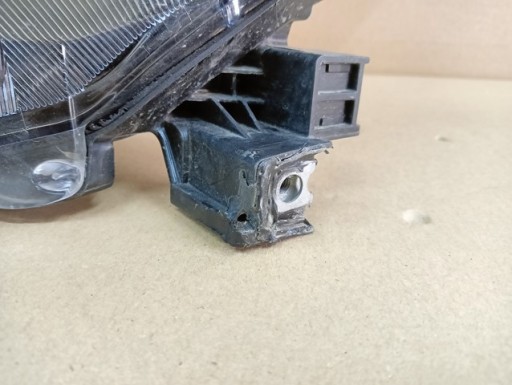 LAMPA FAR LIJEVA STRANA FULL LED TOYOTA HILUX VIII 8 REDIZAJN 20-