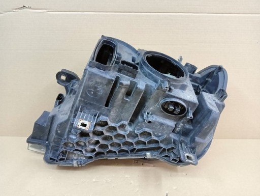 LAMPA FAR DESNA STRANA BI-XENON NIJE ZAKRETNI BMW X3 F25 X4 F26 REDIZAJN LCI 14-18R LAMPA FAR DESNA STRANA BI-XENON NIJE ZAKRETNI BMW X3 F25 X4 F26 REDIZAJN LCI 14-18R