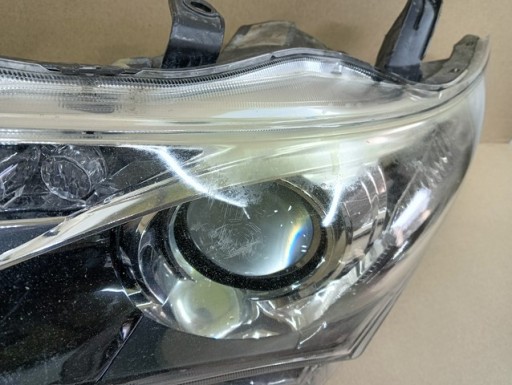 LAMPA FAR LIJEVA STRANA LEČA LED TOYOTA AURIS II 2 12-15R LAMPA FAR LIJEVA STRANA LEČA LED TOYOTA AURIS II 2 12-15R