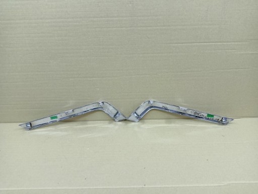 LAJSNA KROM MASKE TOYOTA HILUX VIII 8 15- LAJSNA KROM MASKE TOYOTA HILUX VIII 8 15-