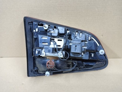 LAMPA FAR DESNA STRANA ZADNJA ZADNJI LED VW SHARAN 7N REDIZAJN 15- LAMPA FAR DESNA STRANA ZADNJA ZADNJI LED VW SHARAN 7N REDIZAJN 15-