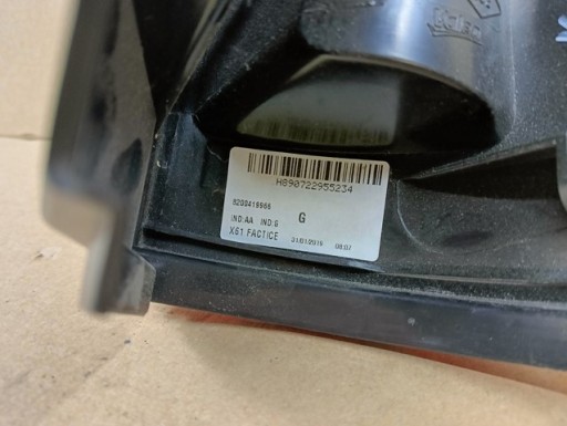 MAČJE OKO (KATADIOPTER) LIJEVA STRANA ZADNJI LAMPE FAROVI RENAULT KANGOO II 2 08- MAČJE OKO (KATADIOPTER) LIJEVA STRANA ZADNJI LAMPE FAROVI RENAULT KANGOO II 2 08-