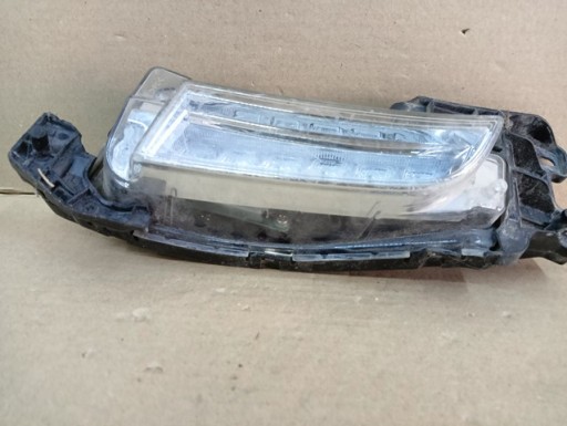 MAGLENKA DESNA STRANA PREDNJA LED SUZUKI VITARA III 3 REDIZAJN 18- MAGLENKA DESNA STRANA PREDNJA LED SUZUKI VITARA III 3 REDIZAJN 18-