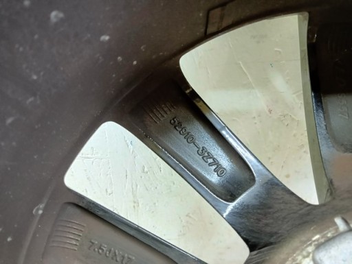 ALUMINIJSKA FELGA HYUNDAI I40 17X7.5J ET46 52910-3Z710 5X114,3 ALUMINIJSKA FELGA HYUNDAI I40 17X7.5J ET46 52910-3Z710 5X114,3