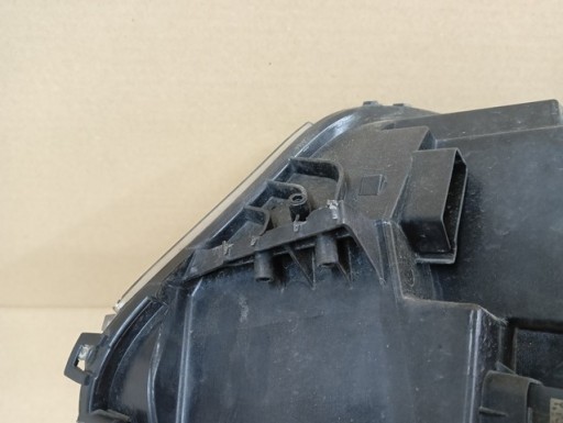 LAMPA FAR DESNA STRANA FULL LED OPEL ZAFIRA D VIVARO C REDIZAJN 24-