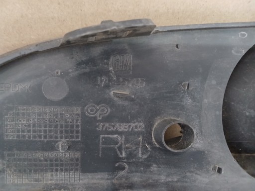 MREŽICA BRANIKA PREDNJA STRANA DESNA OPEL ASTRA H III REDIZAJN MREŽICA BRANIKA PREDNJA STRANA DESNA OPEL ASTRA H III REDIZAJN