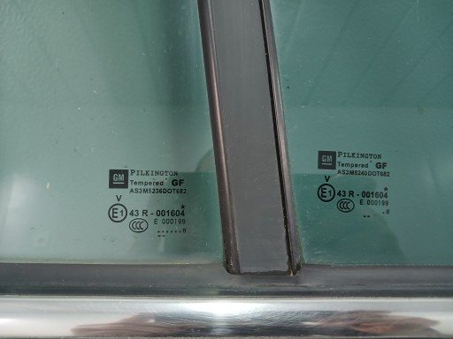VRATA DESNA ZADNJA STRANA ZADNJI OPEL ZAFIRA B 05-13R VRATA DESNA ZADNJA STRANA ZADNJI OPEL ZAFIRA B 05-13R
