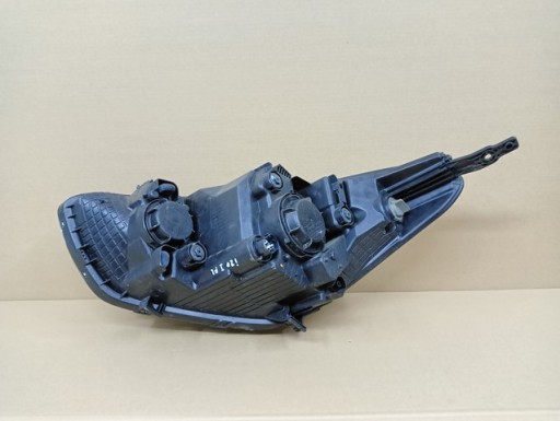 LAMPA FAR DESNA STRANA HYUNDAI I20 I 1 REDIZAJN 12-14R LAMPA FAR DESNA STRANA HYUNDAI I20 I 1 REDIZAJN 12-14R
