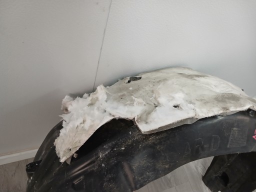 PVC BLATOBRANA DESNA STRANA ZADNJI CITROEN C4 III 20- PVC BLATOBRANA DESNA STRANA ZADNJI CITROEN C4 III 20-