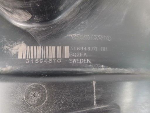 PVC BLATOBRANA DESNA STRANA PREDNJA VOLVO XC60 II 17- PVC BLATOBRANA DESNA STRANA PREDNJA VOLVO XC60 II 17-
