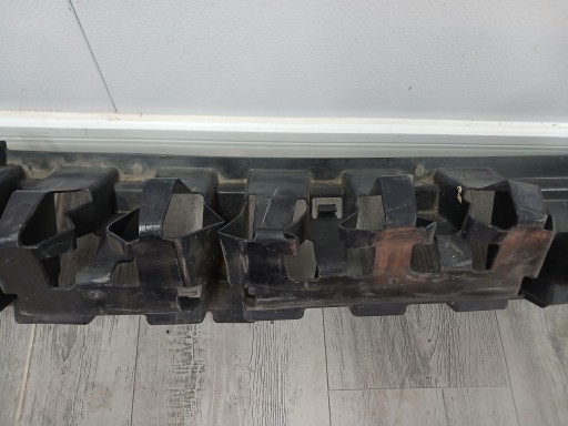ABSORBER BRANIKA PREDNJA STRANA DODGE CHALLENGER 15- ABSORBER BRANIKA PREDNJA STRANA DODGE CHALLENGER 15-
