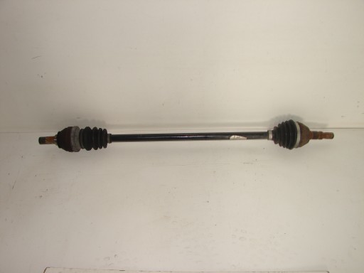 POLUOSOVINA  DESNA STRANA OPEL ZAFIRA B 05- 1.6B 16V 77KW