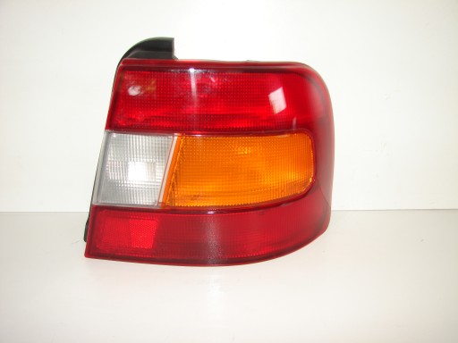 LAMPA FAR ZADNJA  ZADNJI DESNA STRANA HYUNDAI LANTRA 91-95