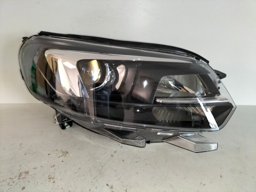 LAMPA FAR PREDNJA DESNA STRANA OPEL ZAFIRA D 19- VIVARO C XENON
