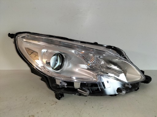 LAMPA FAR PREDNJA DESNA STRANA PEUGEOT 2008 13-16