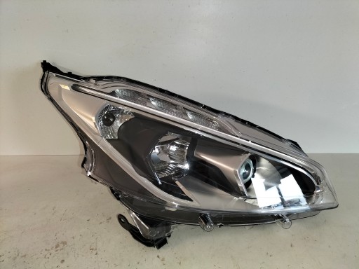 LAMPA FAR PREDNJA DESNA STRANA PEUGEOT 208 REDIZAJN 15-19