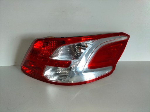 LAMPA FAR ZADNJA  ZADNJI DESNA STRANA PEUGEOT 301 13-17