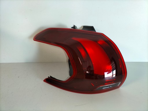 LAMPA FAR ZADNJA  ZADNJI LIJEVA STRANA PEUGEOT 2008 I REDIZAJN 16-19 LED