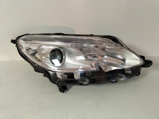 LAMPA FAR PREDNJA DESNA STRANA PEUGEOT 2008 13-16