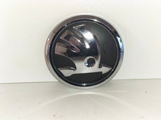 ZNAK EMBLEMAT LOGO SKODA FABIA II 07- ROOMSTER 06- RAPID