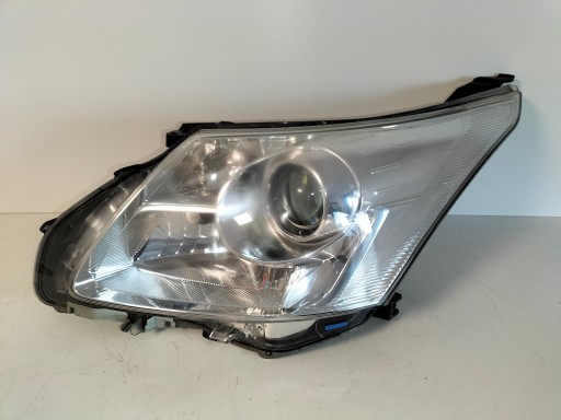 LAMPA FAR PREDNJA LIJEVA STRANA TOYOTA AVENSIS III T27 08-12