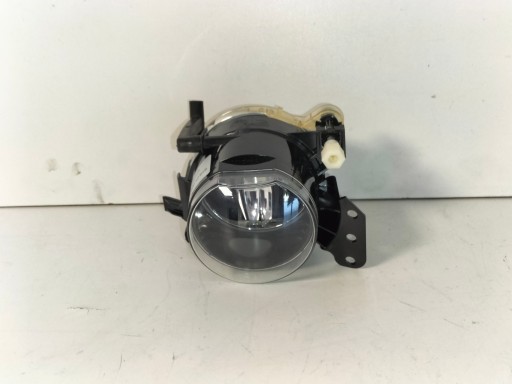 MAGLENKA LAMPA FAR PREDNJA STRANA DESNA BMW 3 E90 04- 5 E60 03- X3 E84 04-06 M