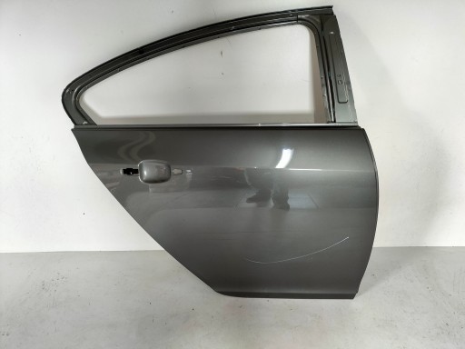 VRATA ZADNJA ZADNJI DESNA OPEL INSIGNIA A 08- OBIČNI / LIMUZINA