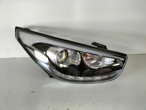 LAMPA FAR PREDNJA DESNA STRANA HYUNDAI IX35 REDIZAJN 13- XENON