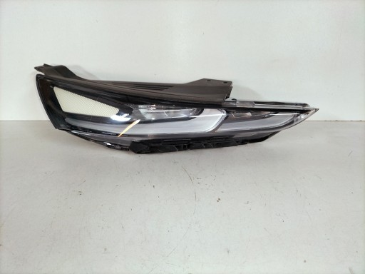 LAMPA FAR PREDNJA DESNA STRANA HYUNDAI SANTA FE 4 IV 18-