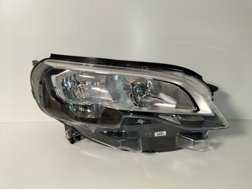 LAMPA FAR PREDNJA DESNA STRANA PEUGEOT EXPERT III 16-