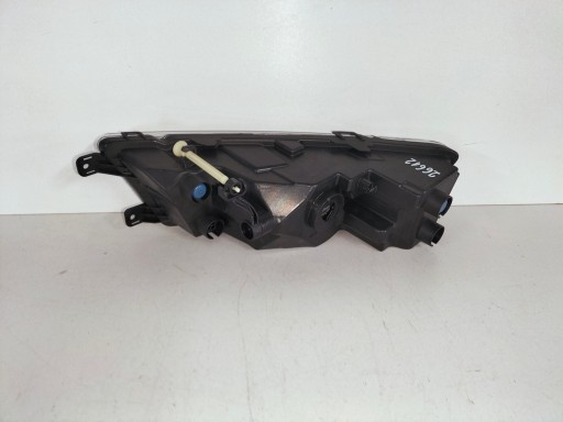 MAGLENKA LAMPA FAR DESNA STRANA SKODA RAPID 12-17 LED MAGLENKA LAMPA FAR DESNA STRANA SKODA RAPID 12-17 LED