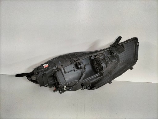 LAMPA FAR PREDNJA LIJEVA STRANA HYUNDAI IX20 10-
