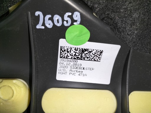 BOČNI DIO SJEDALO ZADNJI DESNA STRANA OPEL INSIGNIA B BOČNI DIO SJEDALO ZADNJI DESNA STRANA OPEL INSIGNIA B