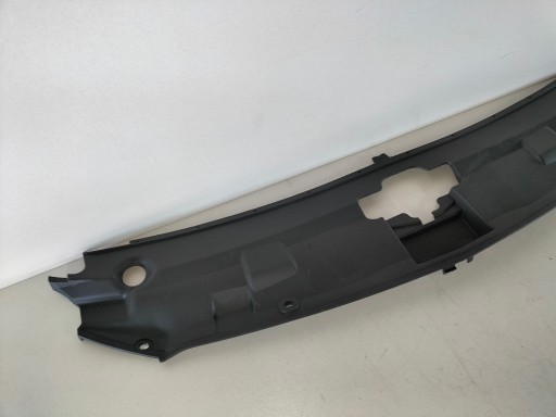 POKLOPAC NA VEZNI LIM PREDNJA STRANA SEAT TOLEDO 4 IV 12-
