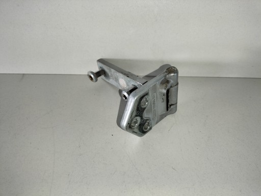 NOSAČ / ŠKARE VRATA ZADNJI DESNA STRANA VW CADDY III 04-