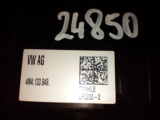 POKLOPAC NA MOTOR VW TOUAREG III 18- TSI