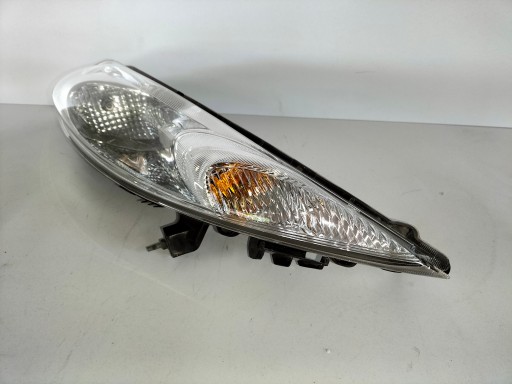 LAMPA FAR PREDNJA DESNA STRANA ZMIGAVAC NISSAN JUKE 10-14