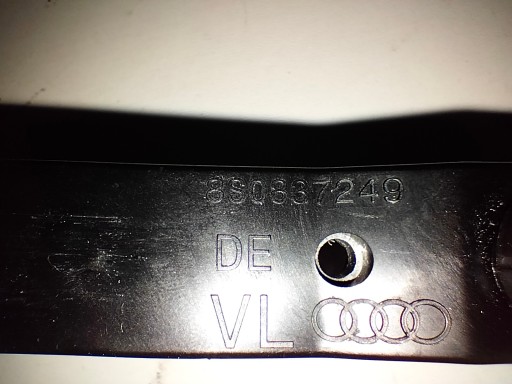 GRANIČNIK VRATA PREDNJA STRANA AUDI TT 8S0 14-