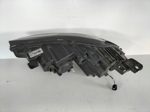 LAMPA FAR PREDNJA DESNA STRANA CITROEN DS3 CROSSBACK 19-